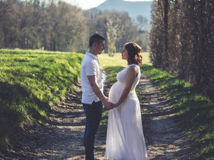 Photographe maternité grossesse – photos futures mamans, futurs parents - Haute-Savoie - Annecy - Minzier - Genève - photos en studio à Minzier près de Frangy - Val des usses - Viry - Valleiry - Lac Léman - Thonon les bains - Evian les bains - Photographe de Haute-Savoie, Annecy