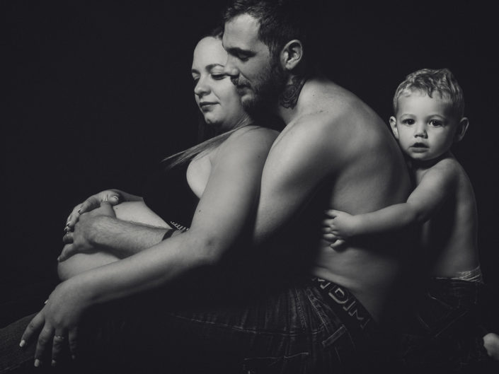 Photographe maternité grossesse – photos futures mamans, futurs parents - Haute-Savoie - Annecy - Minzier - Genève - photos en studio à Minzier près de Frangy - Val des usses - Viry - Valleiry - Lac Léman - Thonon les bains - Evian les bains - Photographe de Haute-Savoie, Annecy