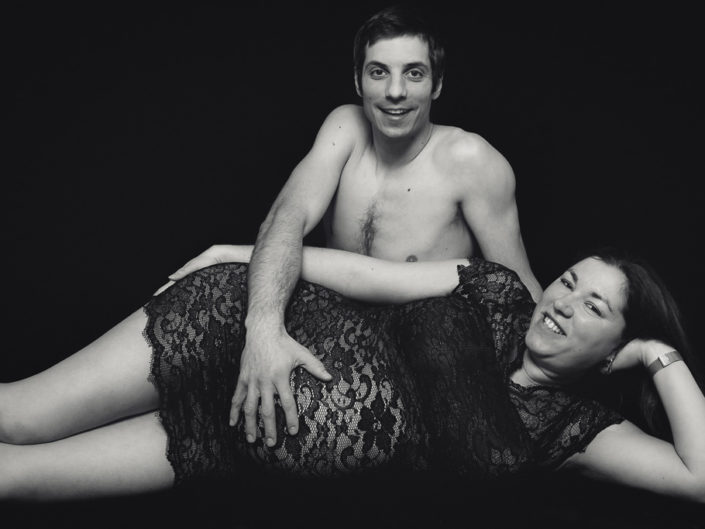 Photographe maternité grossesse – photos futures mamans, futurs parents - Haute-Savoie - Annecy - Minzier - Genève - photos en studio à Minzier près de Frangy - Val des usses - Viry - Valleiry - Lac Léman - Thonon les bains - Evian les bains - Photographe de Haute-Savoie, Annecy