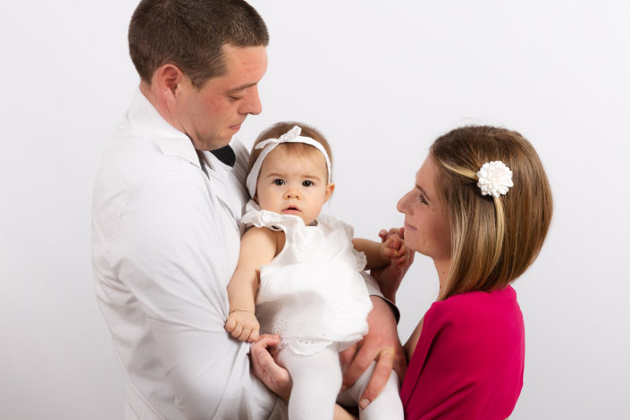 Photographe de portrait en studio à Minzier en Haute-Savoie 74 - photo de mode portrait - Photos Solo - Photo ados et enfants et jeunes Haute-Savoie - Annecy - Minzier - Genève - photos en studio à Minzier près de Frangy - Val des usses - Viry - Valleiry - Lac Léman - Thonon les bains - Evian les bains - Photographe de Haute-Savoie, Annecy Photographe de portraits en Haute-Savoie Photographe portrait Annecy Photographe professionnel près de Genève Séance portrait Haute-Savoie Photographe fine art Photos "fine art", "authentique", "émotion"