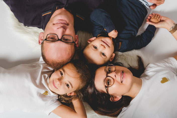 Photographe de portrait - famille - Haute-Savoie - Genève - Minzier - photographe de famille