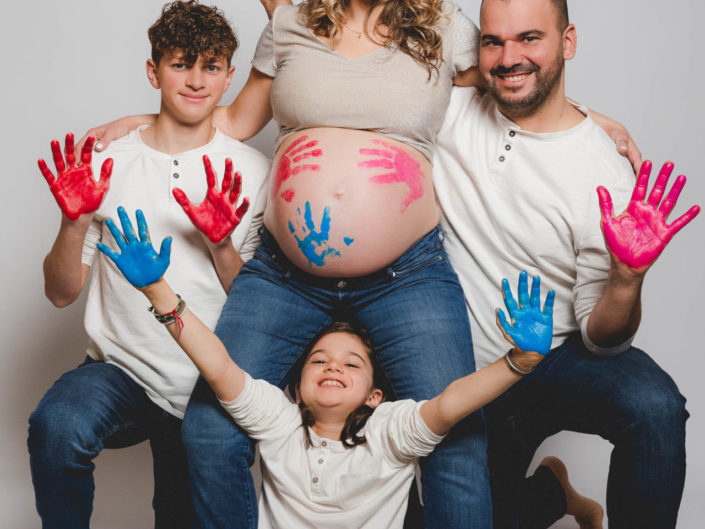 Photographe maternité grossesse – photos futures mamans, futurs parents - Haute-Savoie - Annecy - Minzier - Genève - photos en studio à Minzier près de Frangy - Val des usses - Viry - Valleiry - Lac Léman - Thonon les bains - Evian les bains - Photographe de Haute-Savoie, Annecy