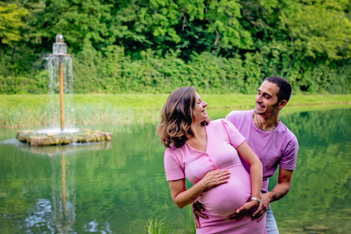 Photographe de grossesse et de naissance maternité - Haute-Savoie - Annecy - Minzier - Genève - photos en extérieur Minzier - Frangy - Val des usses - Viry - Valleiry