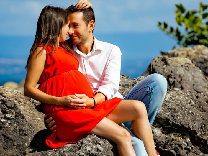 Photographe maternité grossesse – photos futures mamans, futurs parents - Haute-Savoie - Annecy - Minzier - Genève - photos en studio à Minzier près de Frangy - Val des usses - Viry - Valleiry - Lac Léman - Thonon les bains - Evian les bains - Photographe de Haute-Savoie, Annecy