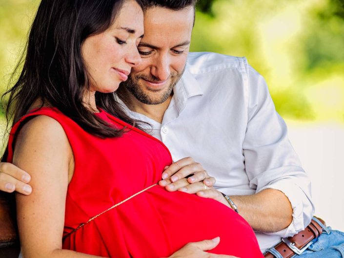 Photographe maternité grossesse – photos futures mamans, futurs parents - Haute-Savoie - Annecy - Minzier - Genève - photos en studio à Minzier près de Frangy - Val des usses - Viry - Valleiry - Lac Léman - Thonon les bains - Evian les bains - Photographe de Haute-Savoie, Annecy