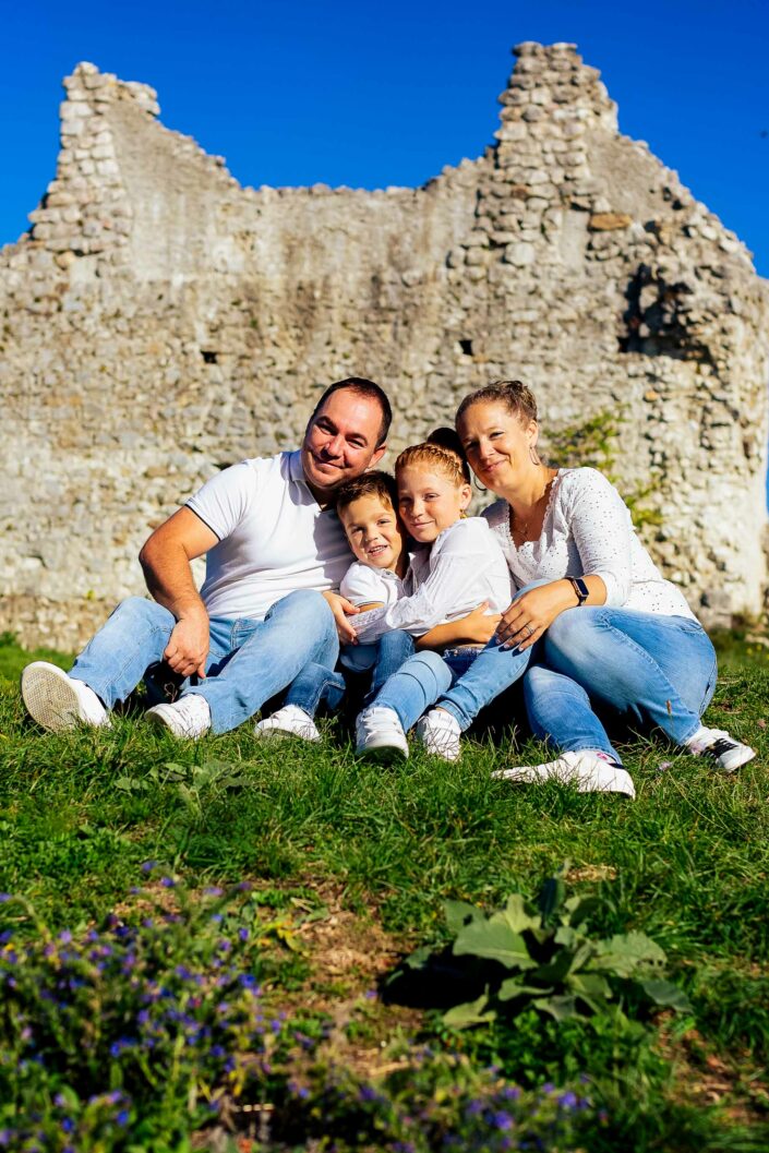 Photographe de portrait - famille - Haute-Savoie - Genève - Minzier - photographe de famille - Chaumont haute savoie