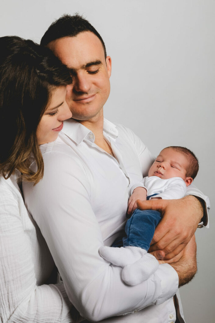 Photographe de grossesse et de naissance maternité - Haute-Savoie - Annecy - Minzier - Genève - photos en studio à Minzier près de Frangy - Val des usses - Viry - Valleiry - Lac Léman - Thonon les bains - Evian les bains - Photographe de Haute-Savoie, Annecy