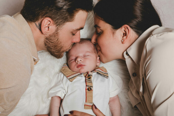 Photographe de grossesse et de naissance maternité - Haute-Savoie - Annecy - Minzier - Genève - photos en studio à Minzier près de Frangy - Val des usses - Viry - Valleiry - Lac Léman - Thonon les bains - Evian les bains - Photographe de Haute-Savoie, Annecy