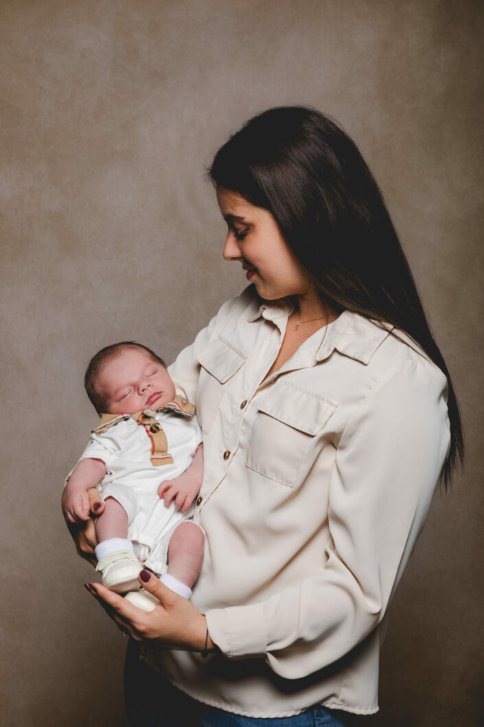 Photographe de grossesse et de naissance maternité - Haute-Savoie - Annecy - Minzier - Genève - photos en studio à Minzier près de Frangy - Val des usses - Viry - Valleiry - Lac Léman - Thonon les bains - Evian les bains - Photographe de Haute-Savoie, Annecy