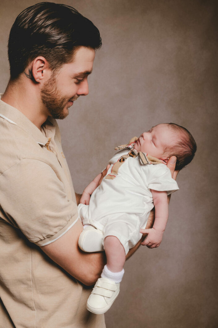 Photographe de grossesse et de naissance maternité - Haute-Savoie - Annecy - Minzier - Genève - photos en studio à Minzier près de Frangy - Val des usses - Viry - Valleiry - Lac Léman - Thonon les bains - Evian les bains - Photographe de Haute-Savoie, Annecy