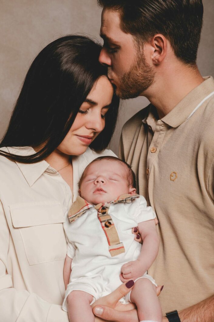 Photographe de grossesse et de naissance maternité - Haute-Savoie - Annecy - Minzier - Genève - photos en studio à Minzier près de Frangy - Val des usses - Viry - Valleiry - Lac Léman - Thonon les bains - Evian les bains - Photographe de Haute-Savoie, Annecy