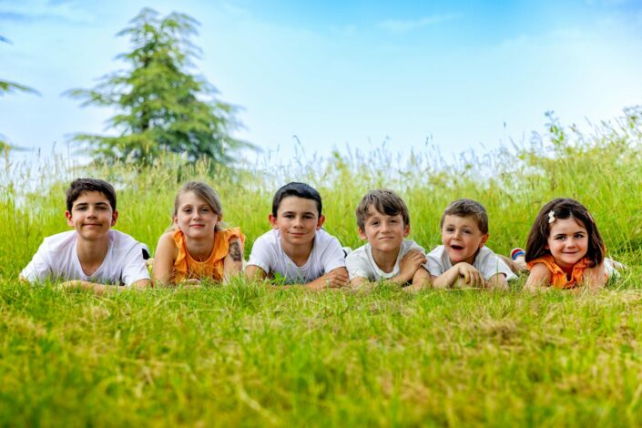 Photographe de portrait en studio à Minzier en Haute-Savoie 74 - photo de mode portrait - Photos Solo - Photo ados et enfants et jeunes Haute-Savoie - Annecy - Minzier - Genève - photos en studio à Minzier près de Frangy - Val des usses - Viry - Valleiry - Lac Léman - Thonon les bains - Evian les bains - Photographe de Haute-Savoie, Annecy Photographe de portraits en Haute-Savoie Photographe portrait Annecy Photographe professionnel près de Genève Séance portrait Haute-Savoie Photographe fine art Photos "fine art", "authentique", "émotion"