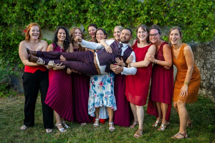 Photographe de mariage basée à Minzier en Haute-Savoie 74 Photographe Annecy - Minzier - Genève - - Val des usses - Viry - Valleiry - Lac Léman - Thonon les bains - Evian les bains - Photographe de Haute-Savoie, Annecy Photographe mariage Haute-Savoie Photographe mariage Annecy Photographe professionnel près de Genève Séance photo couple Lac d’Annecy Reportage mariage naturel et spontané Photographe pour mariage montagne Haute-Savoie Séance engagement Minzier Photographe discret pour mariage Photographe à Minzier Photographe près de Genève pour mariage Photographe événementiel Annecy-Genève