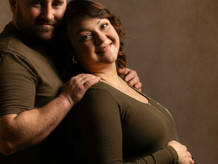 Photographe maternité grossesse et naissance et allaitement bébé - Haute-Savoie - Annecy - Minzier - Genève - photos en studio à Minzier près de Frangy - Val des usses - Viry - Valleiry - Lac Léman - Thonon les bains - Evian les bains - Photographe de Haute-Savoie, Annecy