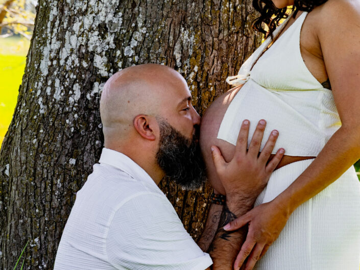 Photographe maternité grossesse - photos futures mamans et futurs parents - Haute-Savoie - Annecy - Minzier - Genève - photos en studio à Minzier près de Frangy - Val des usses - Viry - Valleiry - Lac Léman - Thonon les bains - Evian les bains - Photographe de Haute-Savoie, Annecy Photos de grossesse en extérieur à Minzier - Annecy - Genève - Photographe de Haute-Savoie - Photographe Annecy