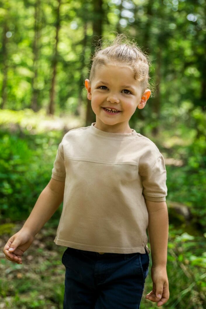 Photographe de portrait en studio à Minzier en Haute-Savoie 74 - photo de mode portrait enfant - Photos Solo - Photo ados et enfants et jeunes Haute-Savoie - Annecy - Minzier - Genève - photos en studio à Minzier près de Frangy - Val des usses - Viry - Valleiry - Lac Léman - Thonon les bains - Evian les bains - Photographe de Haute-Savoie, Annecy Photographe de portraits en Haute-Savoie Photographe portrait Annecy Photographe professionnel près de Genève Séance portrait Haute-Savoie Photographe fine art Photos "fine art", "authentique", "émotion" - Photographe de famille en Haute-savoie Annecy Genève