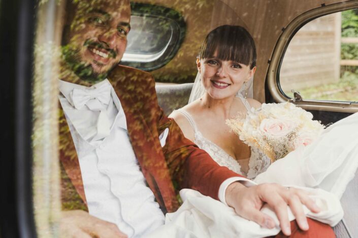 Photographe de mariage basée à Minzier en Haute-Savoie 74 Photographe Annecy - Minzier - Genève - - Val des usses - Viry - Valleiry - Lac Léman - Thonon les bains - Evian les bains - Photographe de Haute-Savoie, Annecy Photographe mariage Haute-Savoie Photographe mariage Annecy Photographe professionnel près de Genève Séance photo couple Lac d’Annecy Reportage mariage naturel et spontané Photographe pour mariage montagne Haute-Savoie Séance engagement Minzier Photographe discret pour mariage Photographe à Minzier Photographe près de Genève pour mariage Photographe événementiel Annecy-Genève
