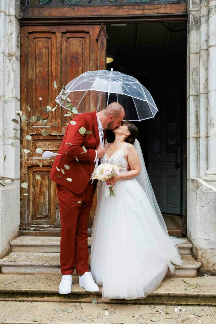 Photographe de mariage basée à Minzier en Haute-Savoie 74 Photographe Annecy - Minzier - Genève - - Val des usses - Viry - Valleiry - Lac Léman - Thonon les bains - Evian les bains - Photographe de Haute-Savoie, Annecy Photographe mariage Haute-Savoie Photographe mariage Annecy Photographe professionnel près de Genève Séance photo couple Lac d’Annecy Reportage mariage naturel et spontané Photographe pour mariage montagne Haute-Savoie Séance engagement Minzier Photographe discret pour mariage Photographe à Minzier Photographe près de Genève pour mariage Photographe événementiel Annecy-Genève
