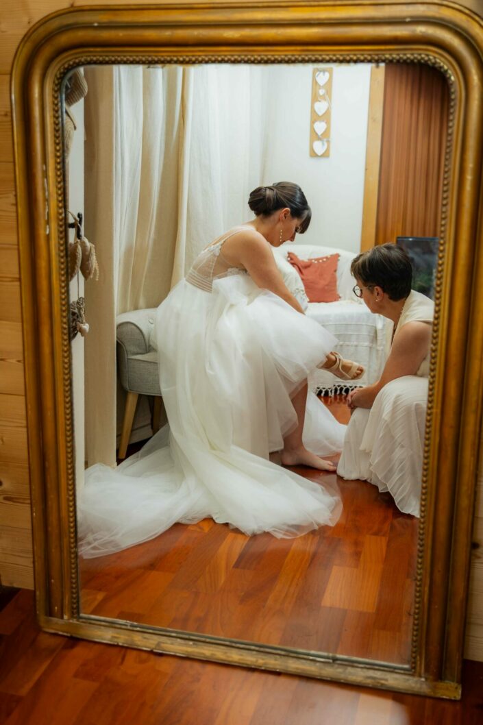 Photographe de mariage basée à Minzier en Haute-Savoie 74 Photographe Annecy - Minzier - Genève - - Val des usses - Viry - Valleiry - Lac Léman - Thonon les bains - Evian les bains - Photographe de Haute-Savoie, Annecy Photographe mariage Haute-Savoie Photographe mariage Annecy Photographe professionnel près de Genève Séance photo couple Lac d’Annecy Reportage mariage naturel et spontané Photographe pour mariage montagne Haute-Savoie Séance engagement Minzier Photographe discret pour mariage Photographe à Minzier Photographe près de Genève pour mariage Photographe événementiel Annecy-Genève