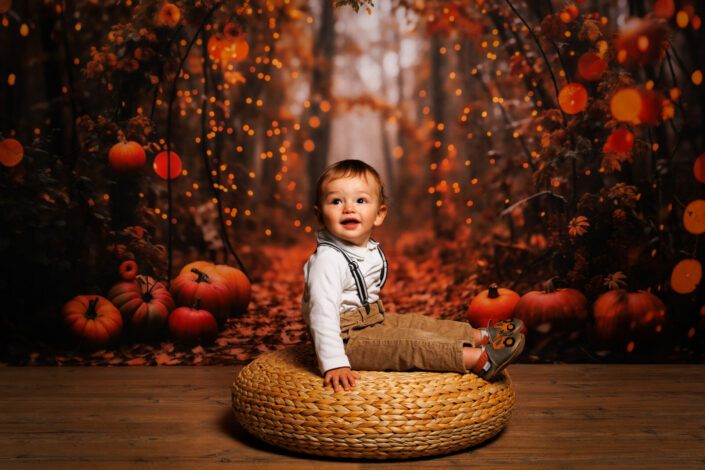 Photographe de portrait en studio à Minzier en Haute-Savoie 74 - photo de mode portrait enfant - Photos Solo - Photo ados et enfants et jeunes Haute-Savoie - Annecy - Minzier - Genève - photos en studio à Minzier près de Frangy - Val des usses - Viry - Valleiry - Lac Léman - Thonon les bains - Evian les bains - Photographe de Haute-Savoie, Annecy Photographe de portraits en Haute-Savoie Photographe portrait Annecy Photographe professionnel près de Genève Séance portrait Haute-Savoie Photographe fine art Photos "fine art", "authentique", "émotion" - Photographe de famille en Haute-savoie Annecy Genève Mini séances photos automne anniversaire pour enfant en studio à Minzier avec photographe professionnel basée près d'annecy, Frangy, Valleiry, Genève